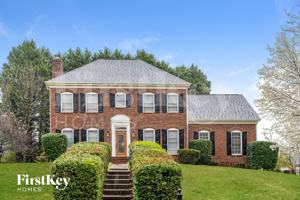 featured image of 3220 Ivy Creek Rd