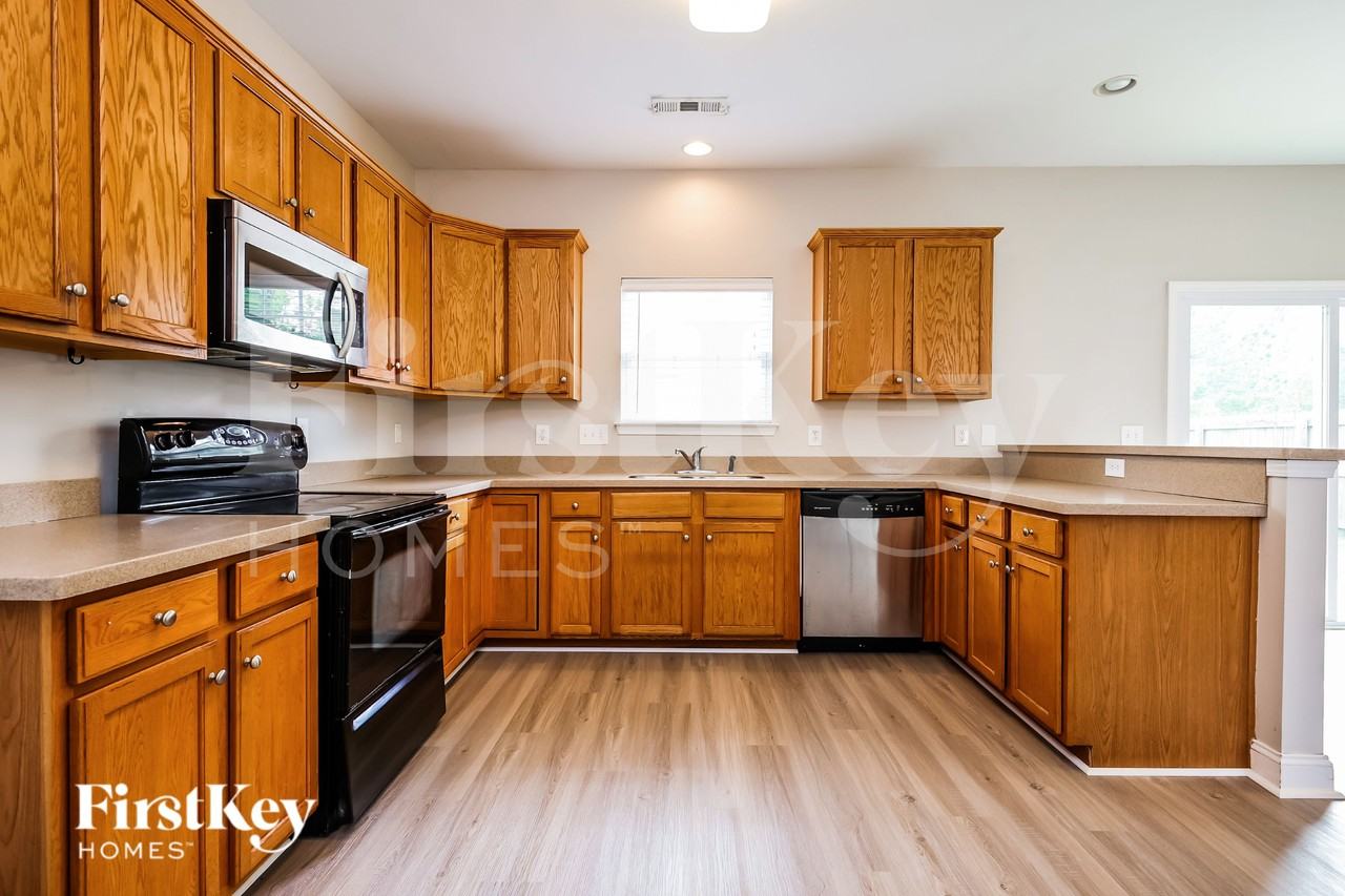 7840 Expedition Dr - Photo 7 of 15