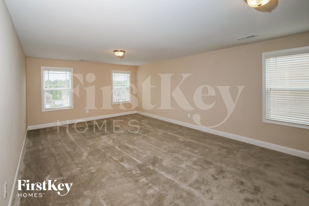 732 Breeders Cup Dr - Photo 6 of 18