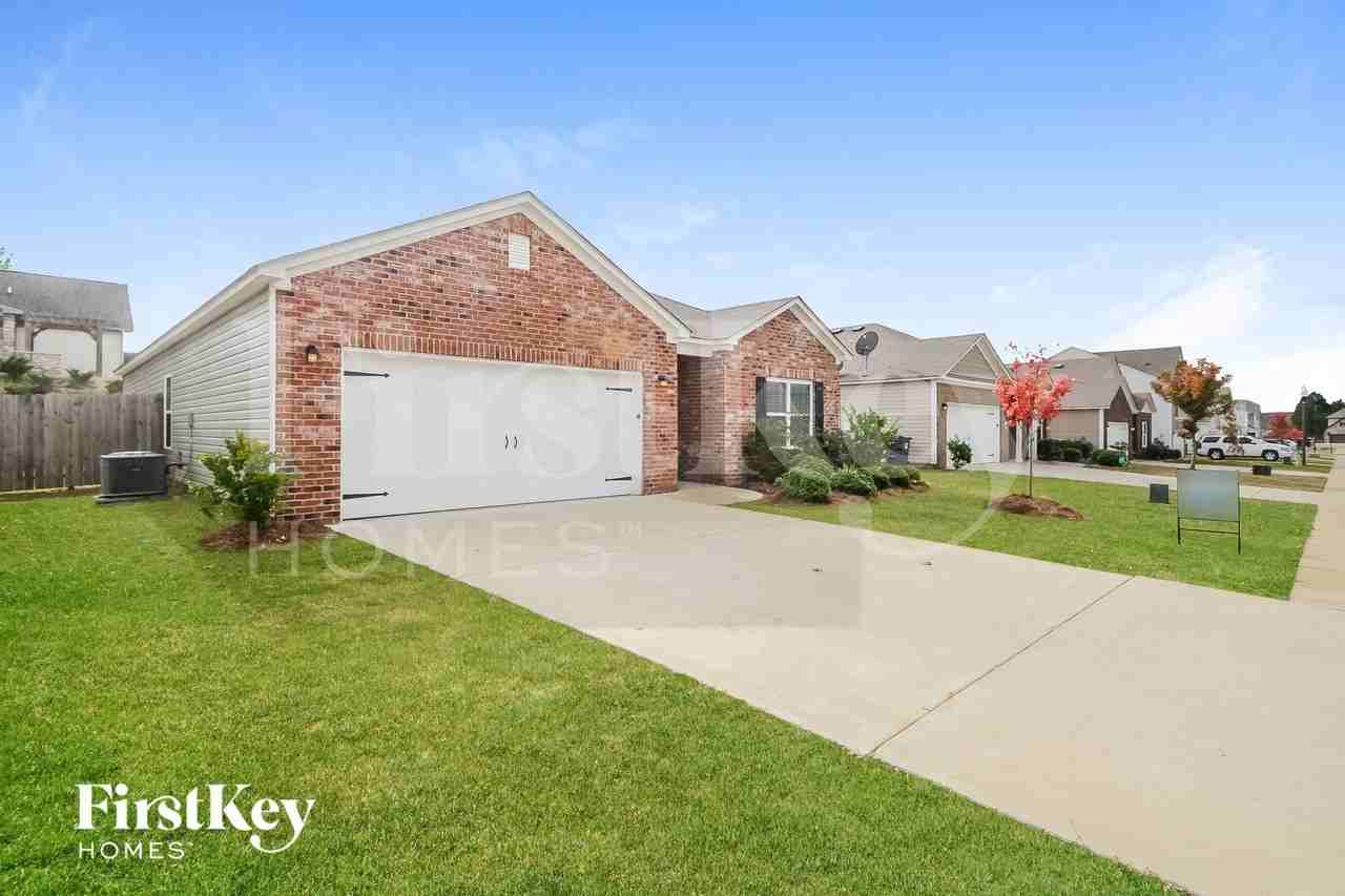 5056 Bella Ct - Photo 2 of 15