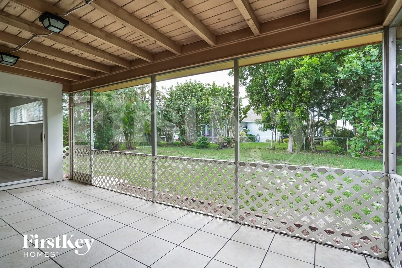 4108 Se 10th Ct - Photo 7 of 15