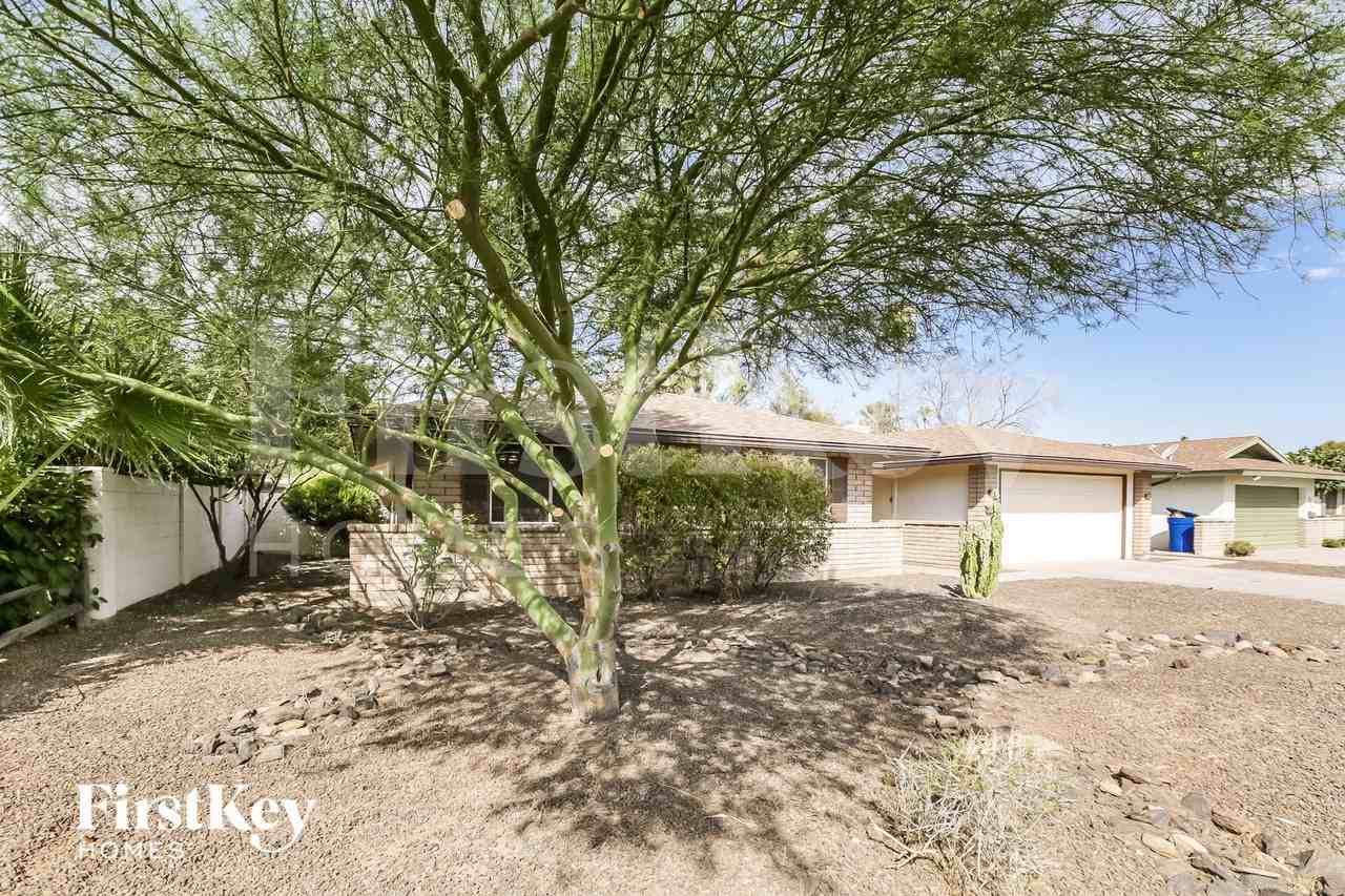 3012 S Evergreen Rd - Photo 2 of 15