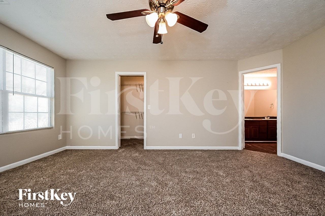 1235 Mills Cove Dr - Photo 6 of 14