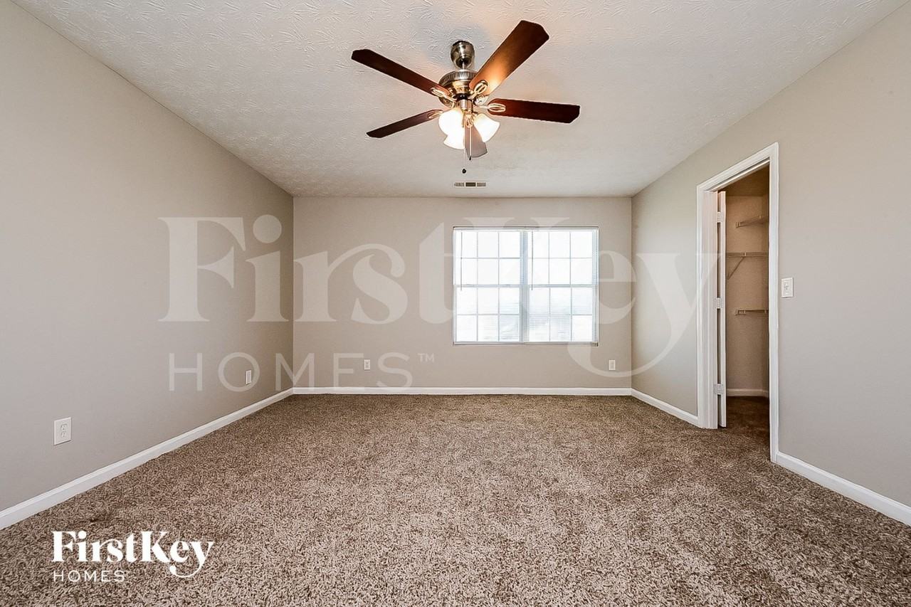 1235 Mills Cove Dr - Photo 7 of 14