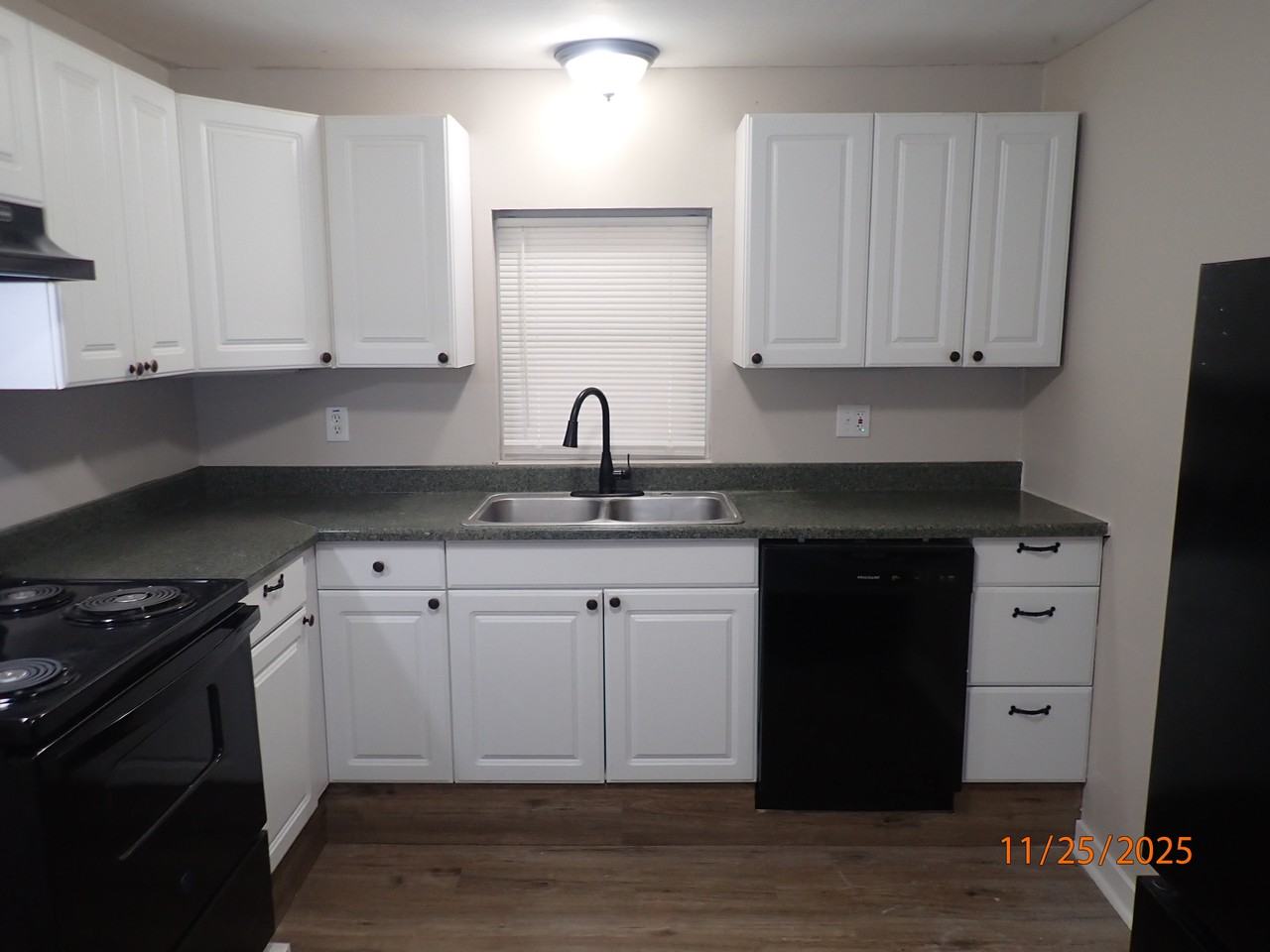 55 Chateau Dr - Photo 2 of 4