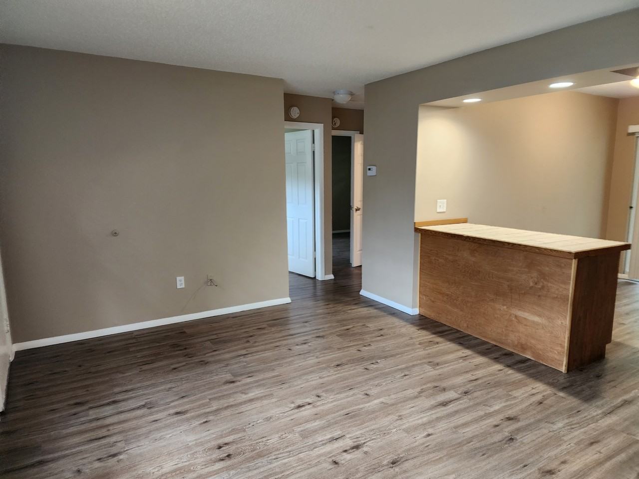 3271 S Alabama Ave - Photo 2 of 14