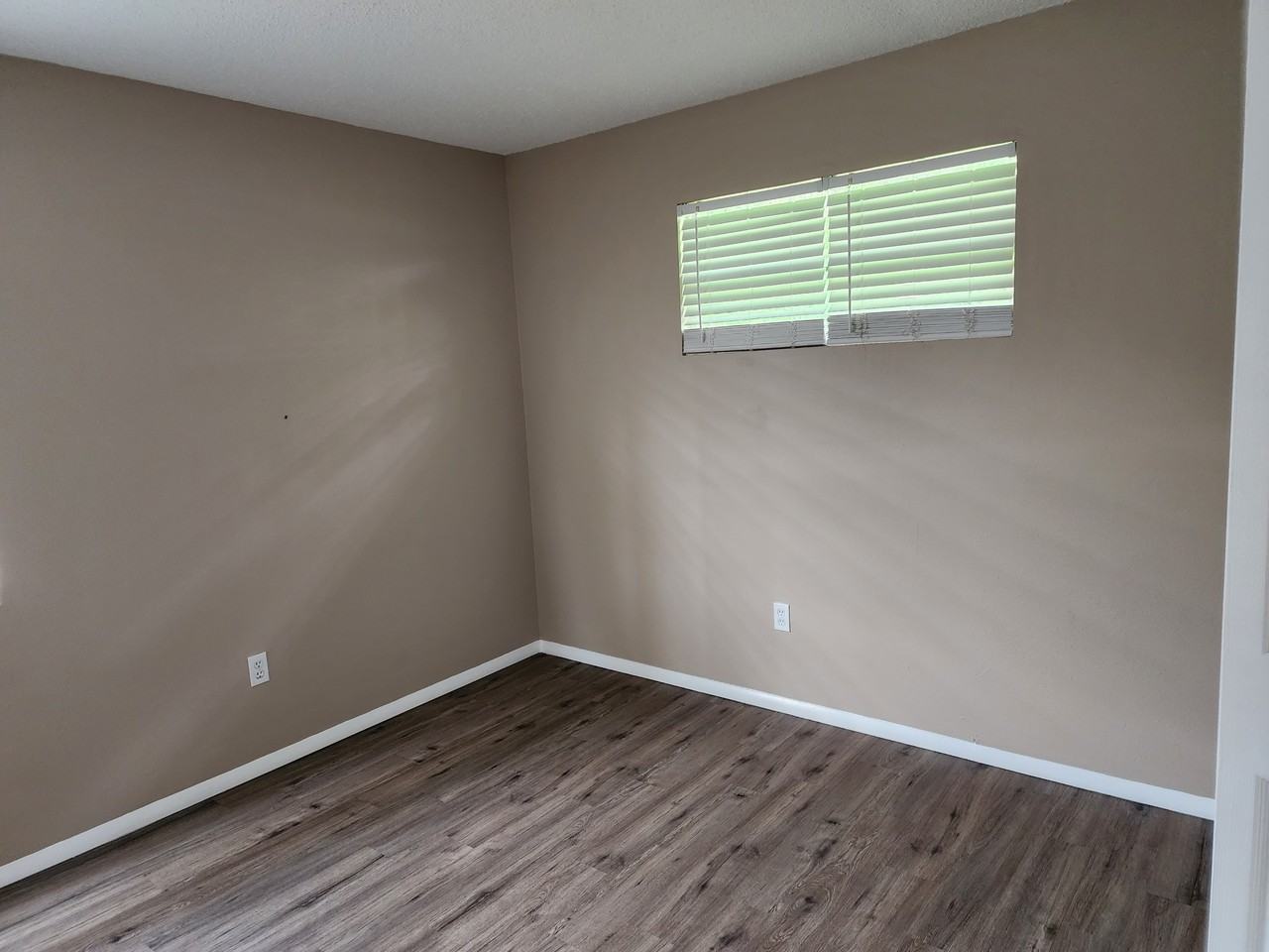 3271 S Alabama Ave - Photo 7 of 14