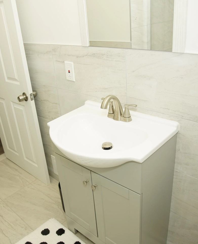 1664 Blaine St - Photo 7 of 15