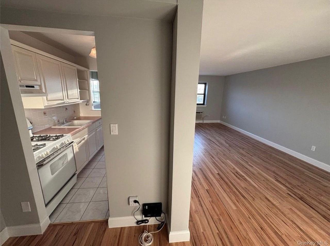 4200 Herkimer Pl #7676 - Photo 5 of 9