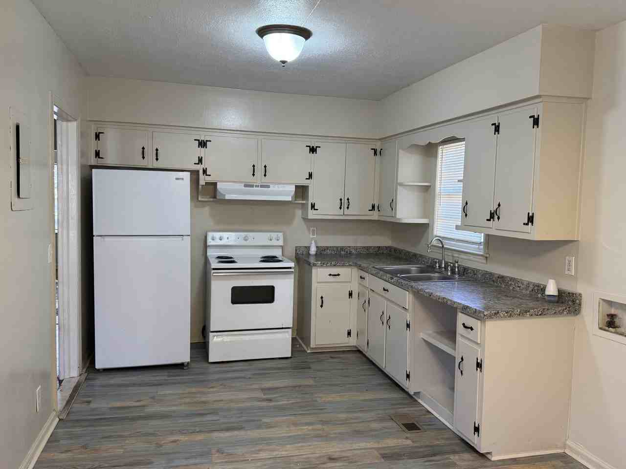 5081 Berry Ave - Photo 7 of 14