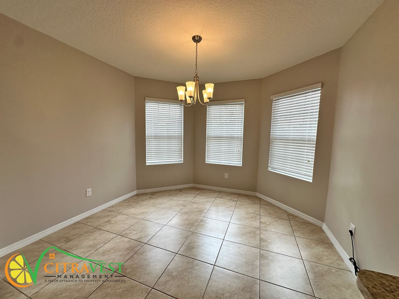 440 Squires Grove Dr - Photo 3 of 19