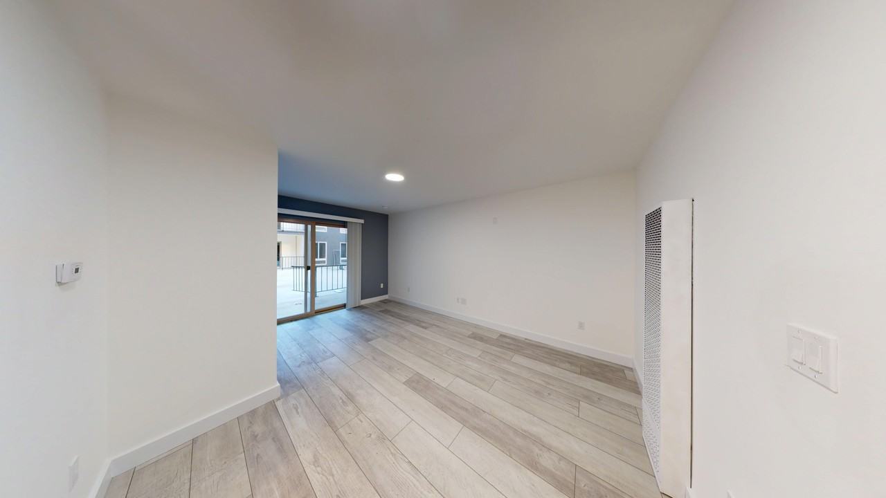 2520 College Avenue - Photo 7 of 50