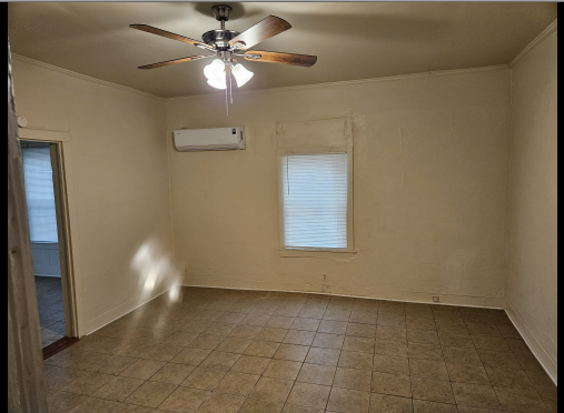 1103 Truitt Ave - Photo 3 of 4