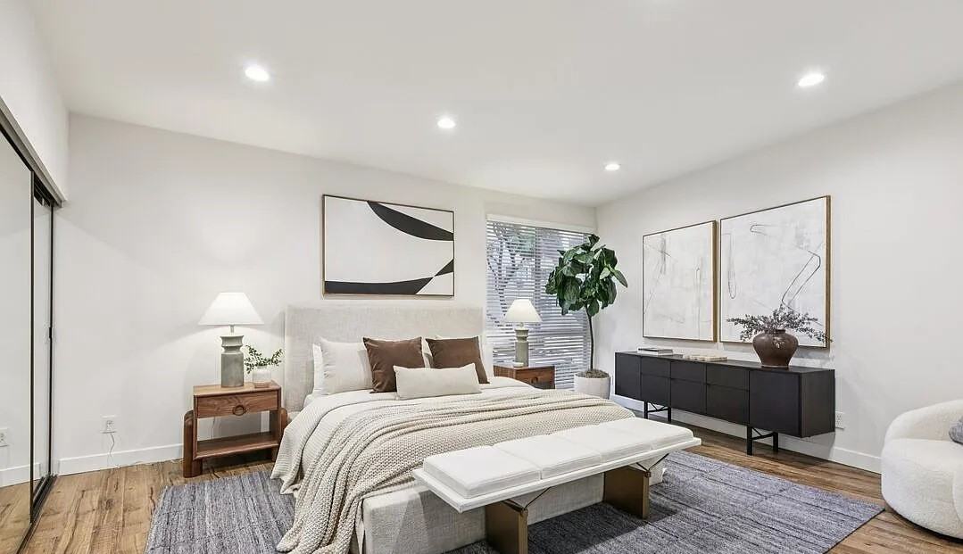 4242 Stansbury Ave - Photo 6 of 12