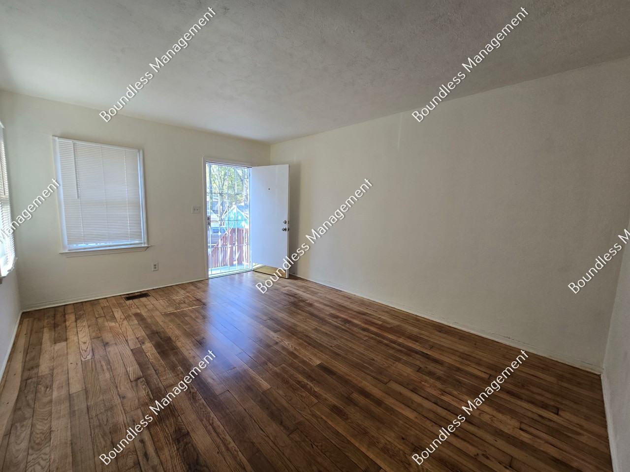 1264 Byewood Ln Sw - Photo 2 of 15