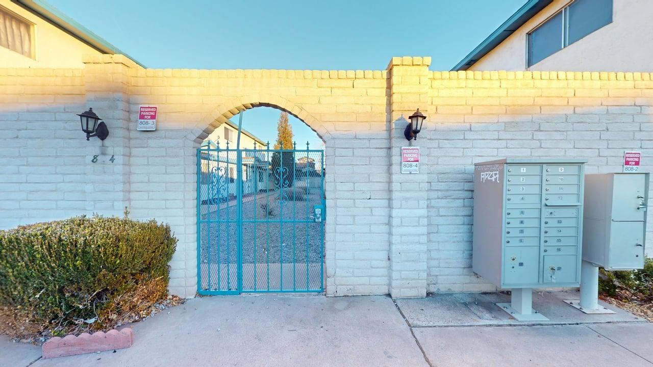 808 Ortiz Dr Se - Photo 2 of 38