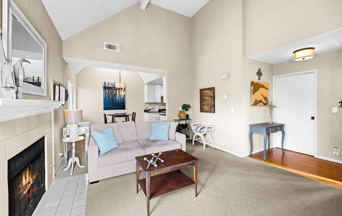 1756 Braddock Ct - Photo 4 of 22