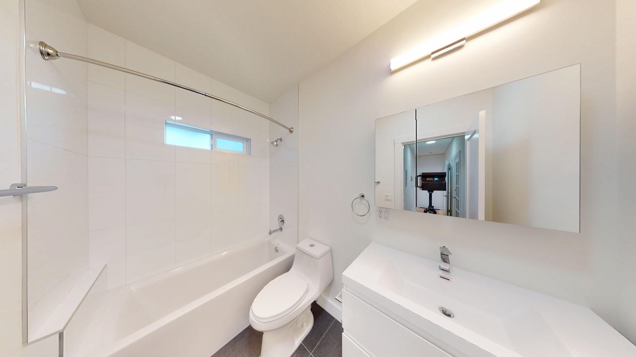 1729 Arch Street - Photo 5 of 50