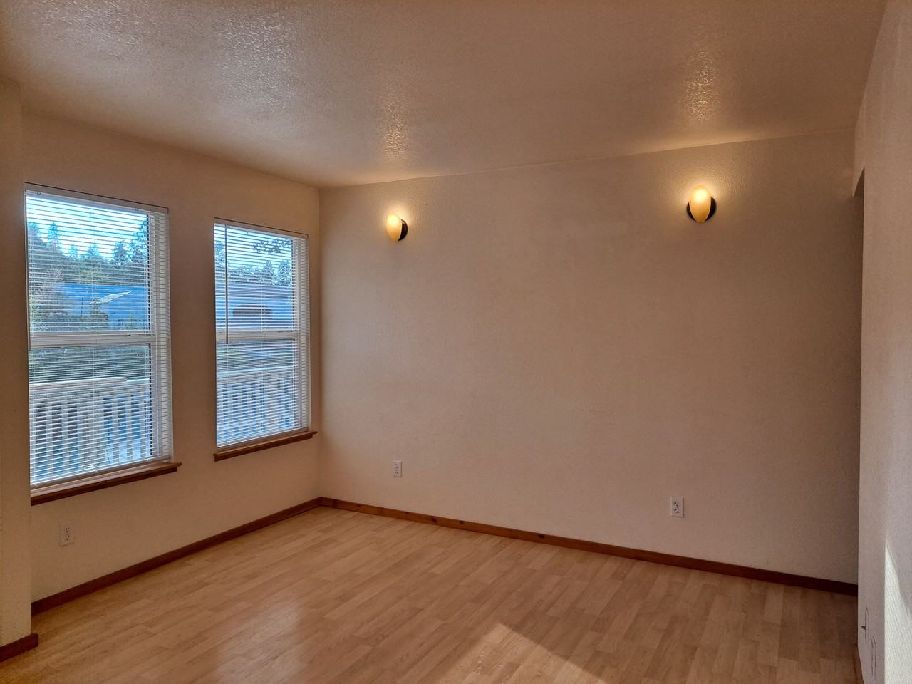 200 Parkview Dr #2 - Photo 2 of 18