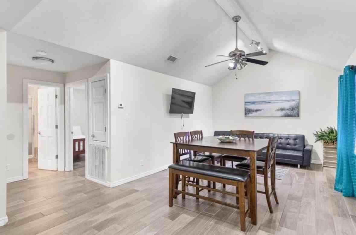 102 W Corral St #3 - Photo 5 of 18