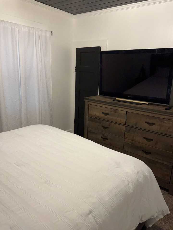 1308 N 5th St #1 - Photo 3 of 15