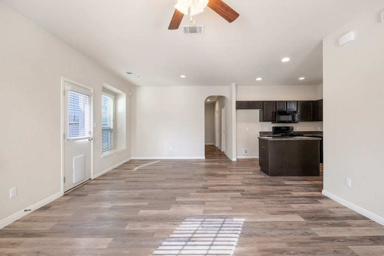 4614 Esper Ln #339 - Photo 5 of 23