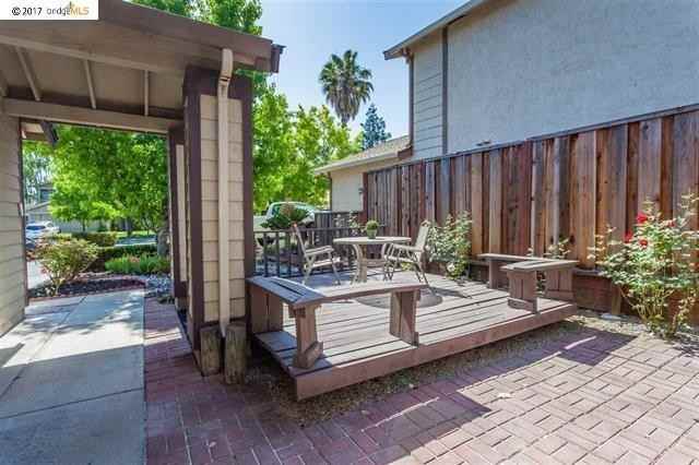 2708 Clover Ct - Photo 5 of 26