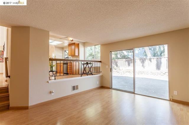 2708 Clover Ct - Photo 2 of 26