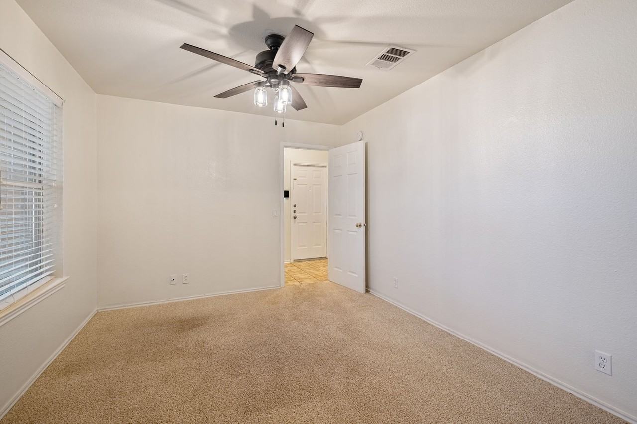 105 Pentire Way - Photo 6 of 26