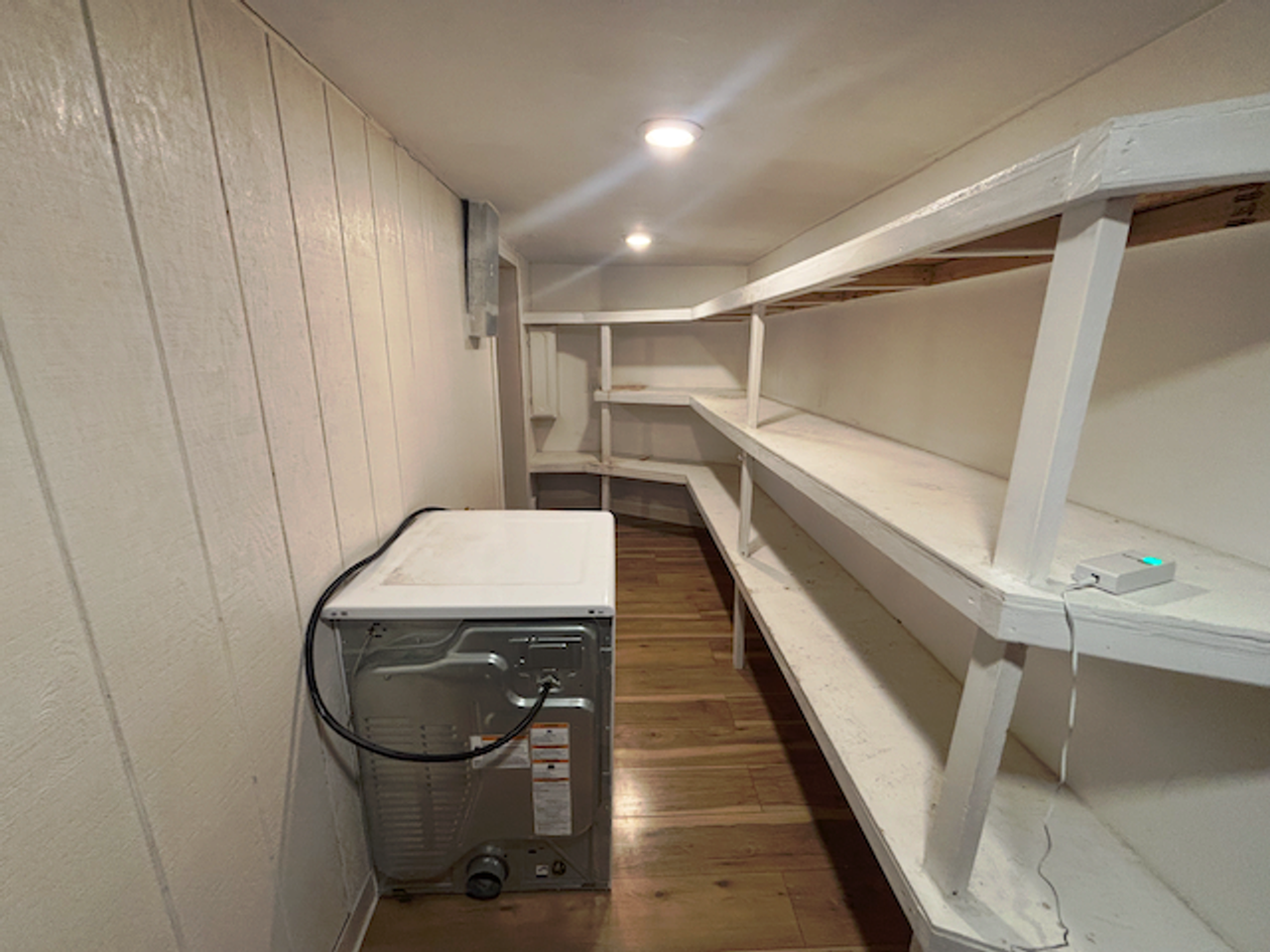 1032 Union Dr - Photo 6 of 11