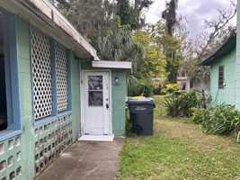 featured image of 2529 Tanglewood St