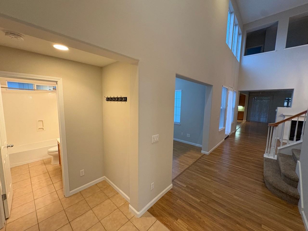 65 E Heritage Dr - Photo 3 of 36