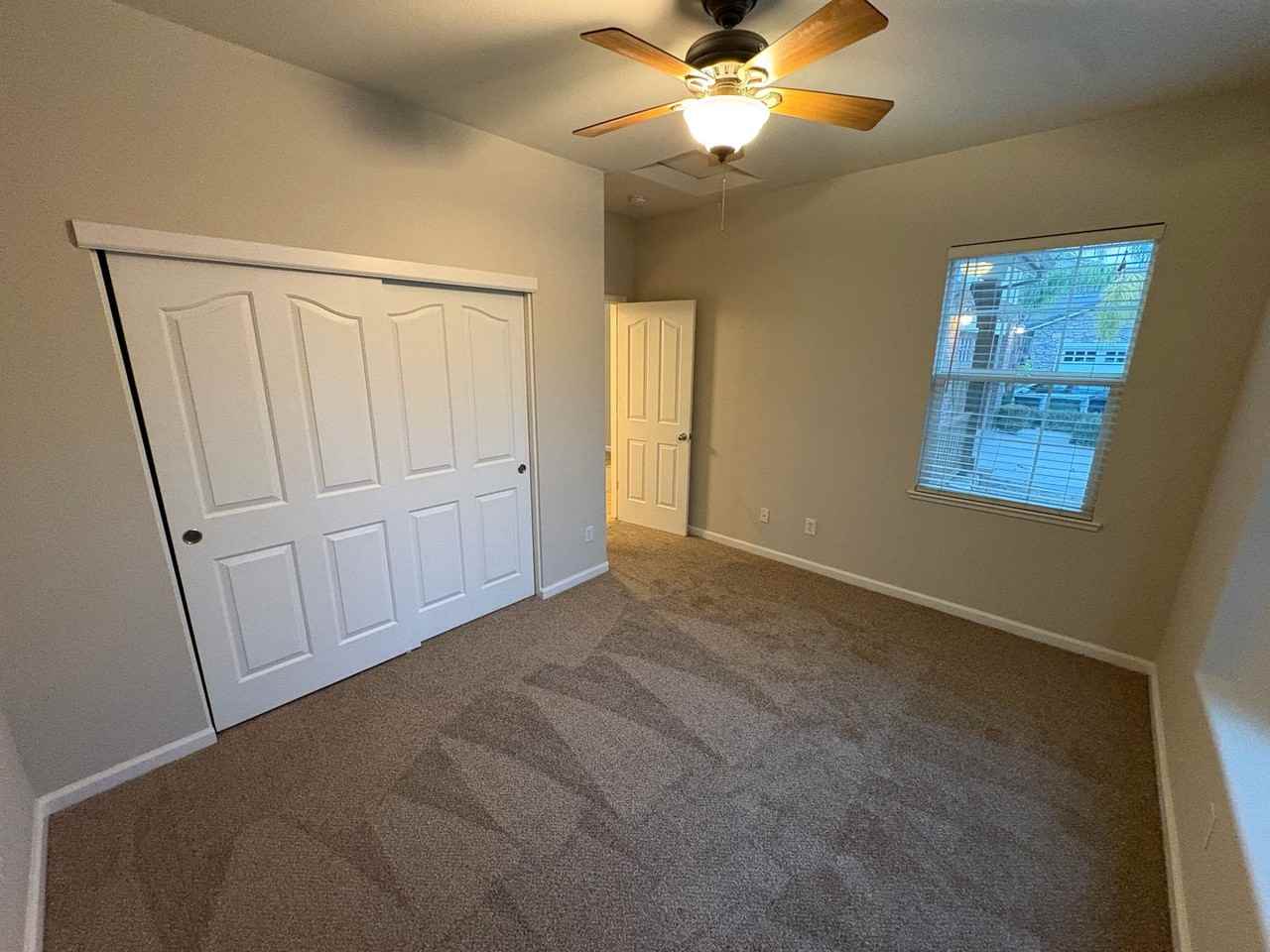 65 E Heritage Dr - Photo 5 of 36