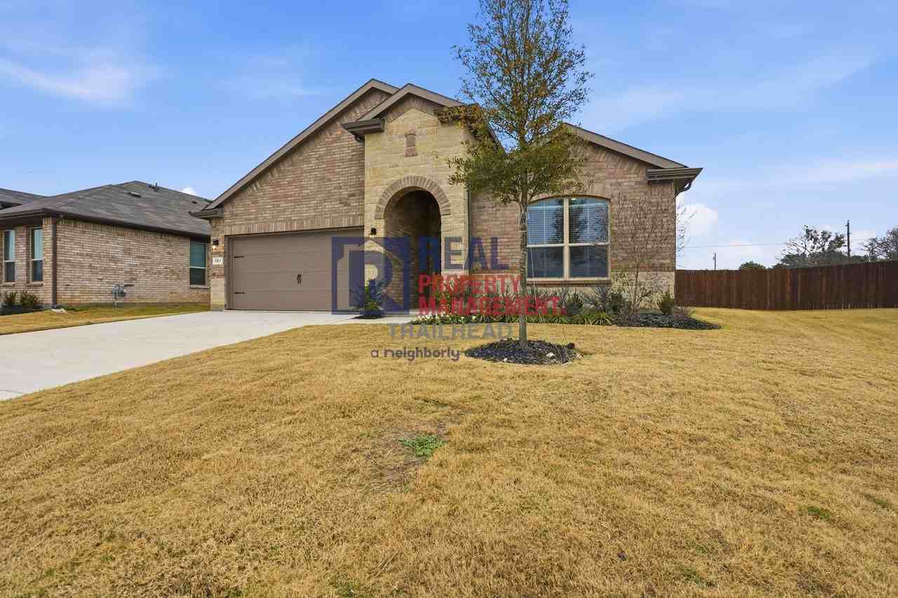 121 Goodnight Ct - Photo 3 of 30