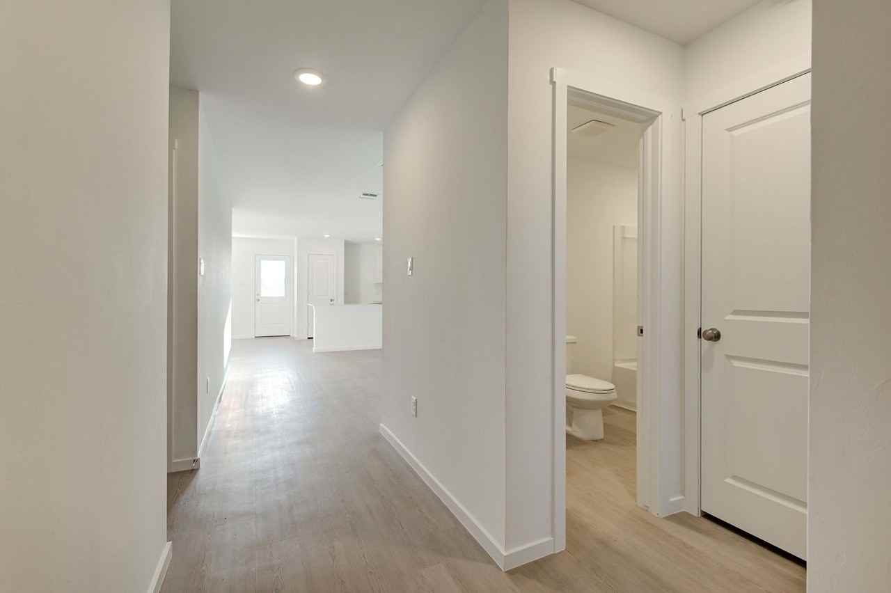 12612 Huntington Ridge Way - Photo 7 of 35