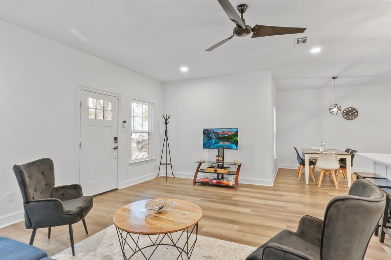 417 Bedford Dr - Photo 5 of 30