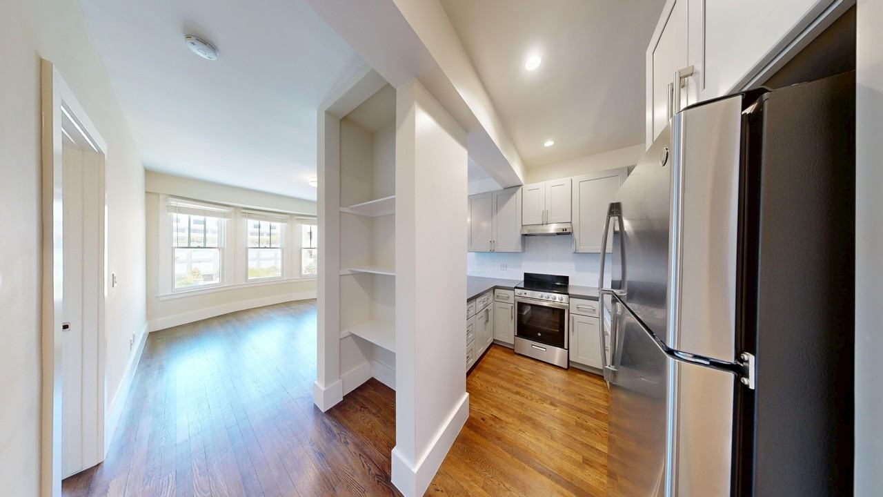 500 Stanyan Street - Photo 2 of 21