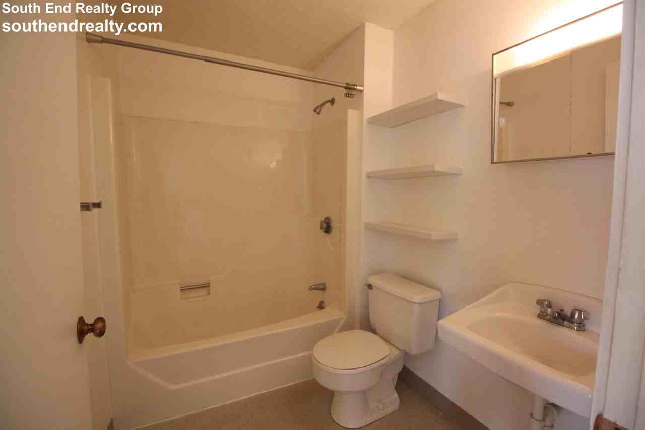 567 Tremont St #17 - Photo 6 of 9