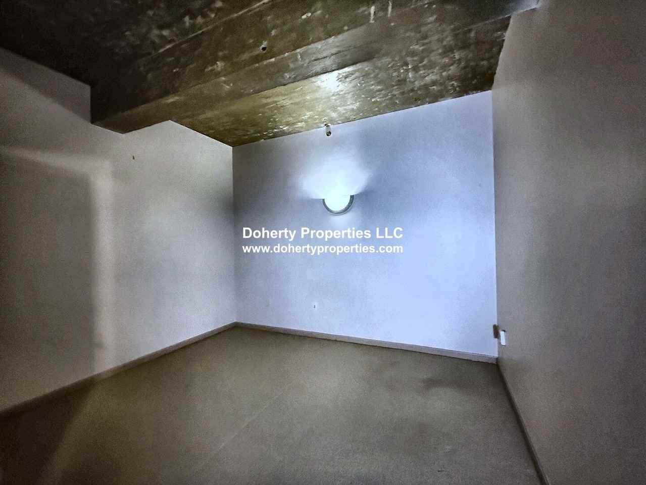 2333 Middle St #4 - Photo 7 of 9