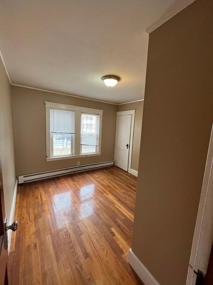 2 Goldsmith Ave #1 - Photo 4 of 8