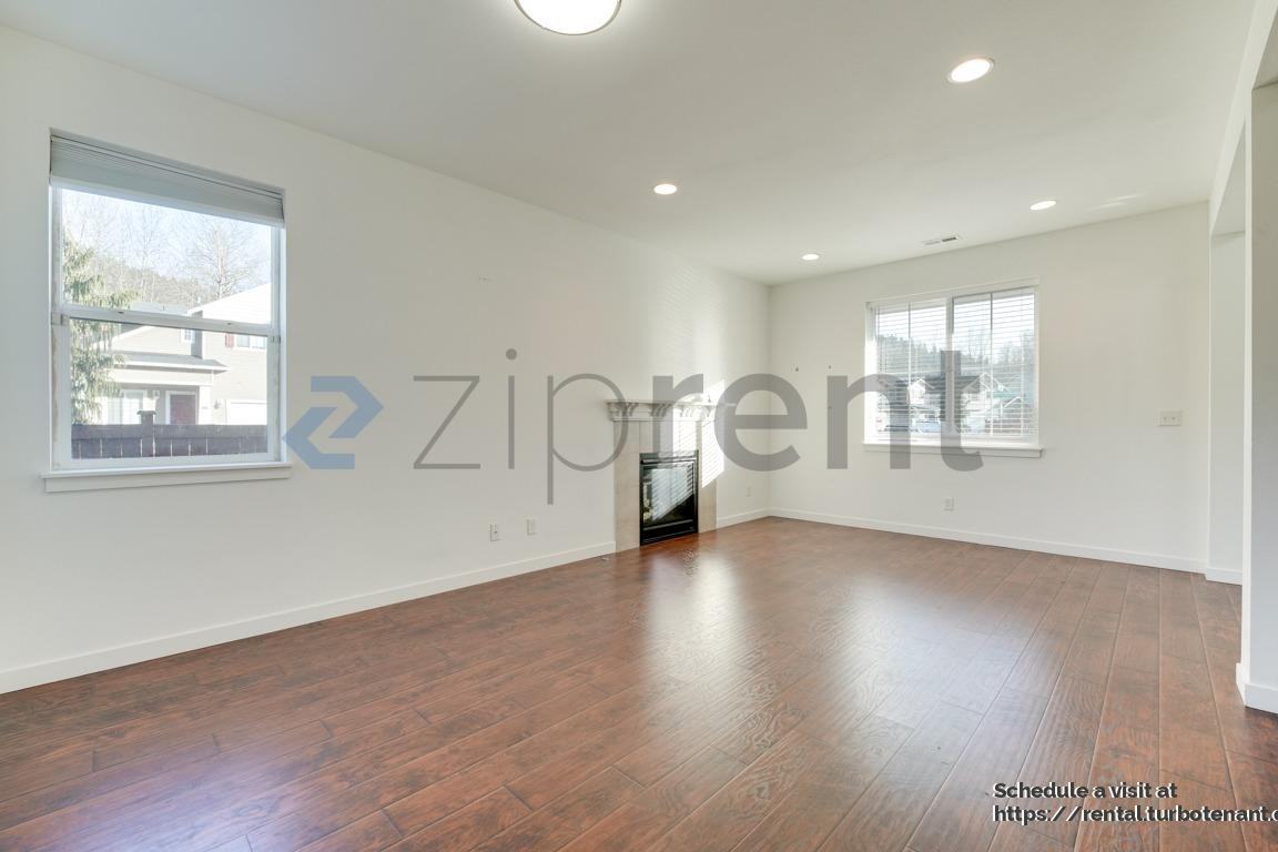 1521 50th St Ne - Photo 7 of 29