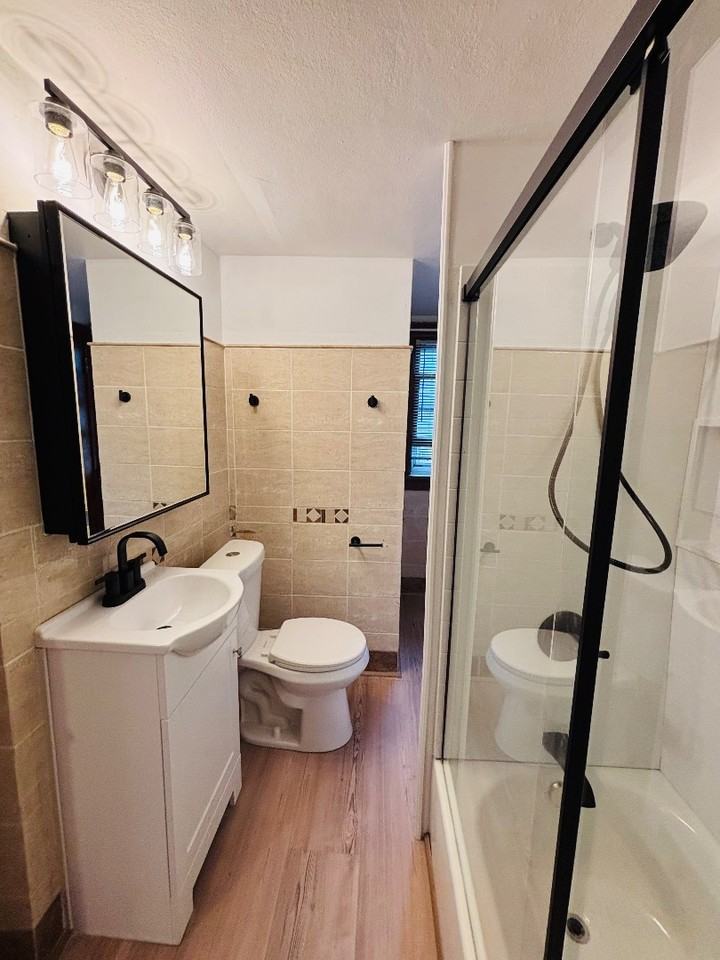 7126 W Congress St - Photo 4 of 20