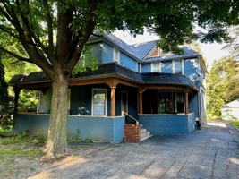 featured image of 222 Douglas Ave