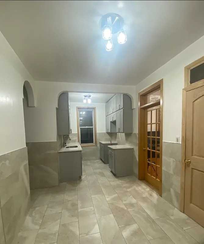 283 Schaefer St #2 - Photo 7 of 10