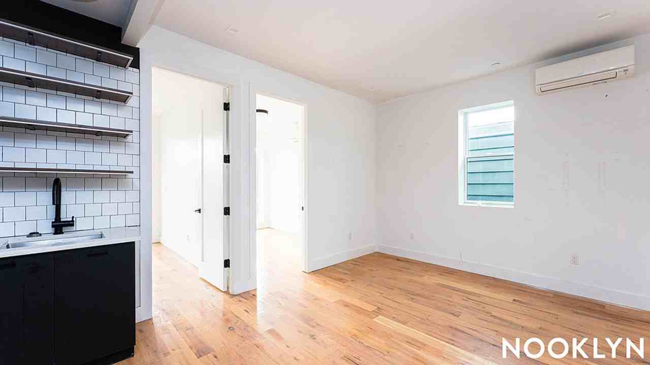 1643 New York Ave #4A - Photo 6 of 13