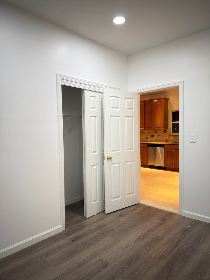 1795 Bedford Ave #NA - Photo 3 of 10