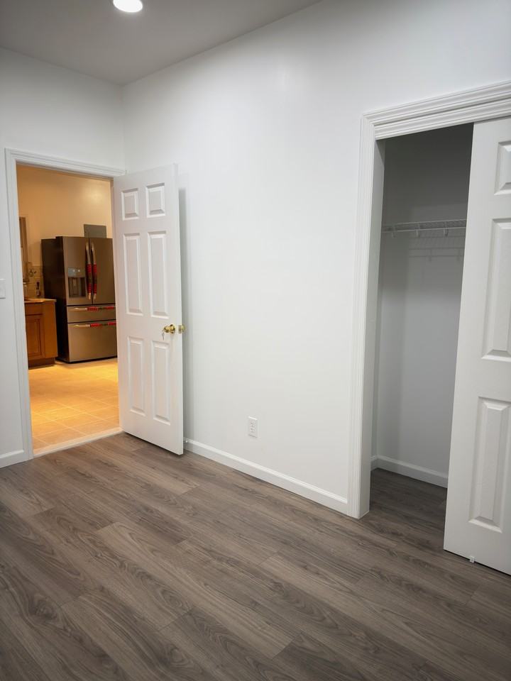 1795 Bedford Ave #NA - Photo 4 of 10