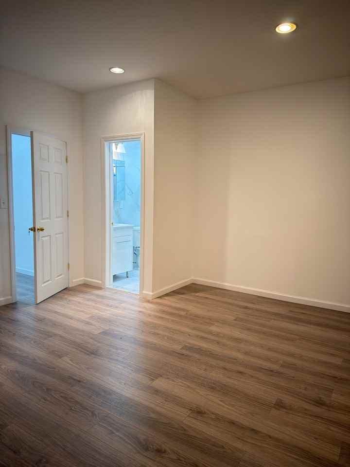 1795 Bedford Ave #NA - Photo 7 of 10