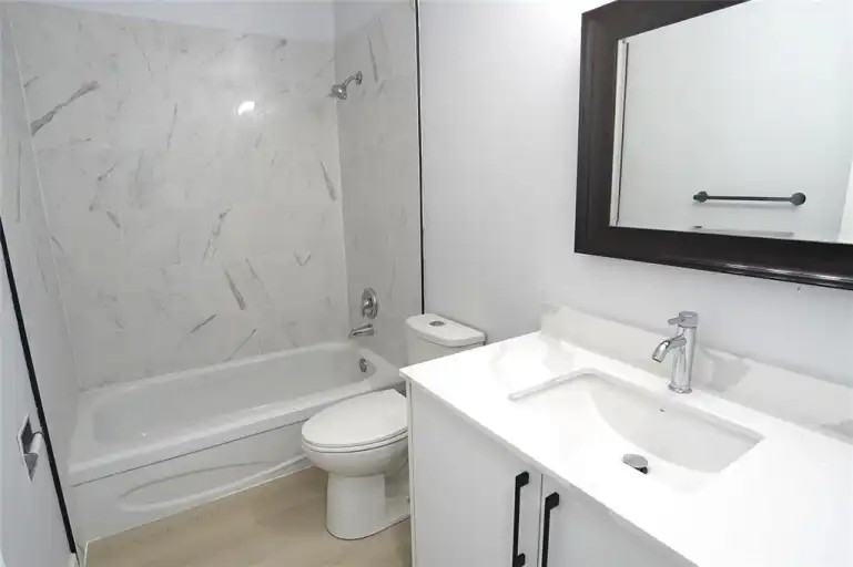 761 Bronx Ave - Photo 6 of 13