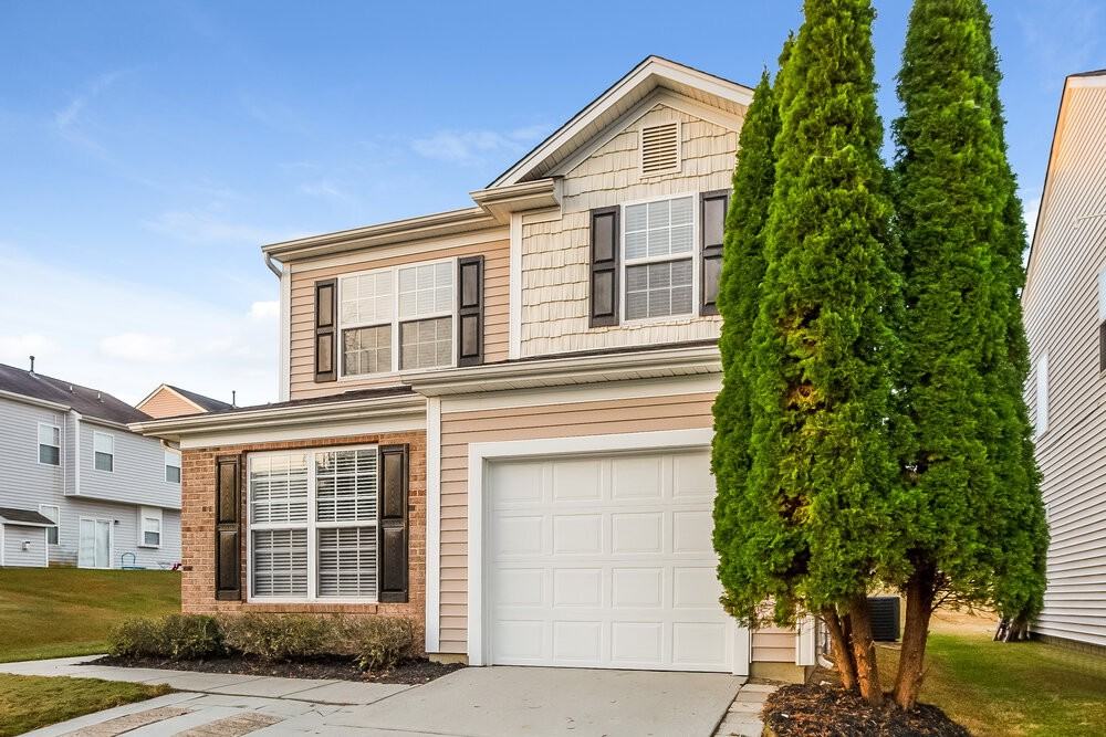 4635 Abercromby St - Photo 5 of 18